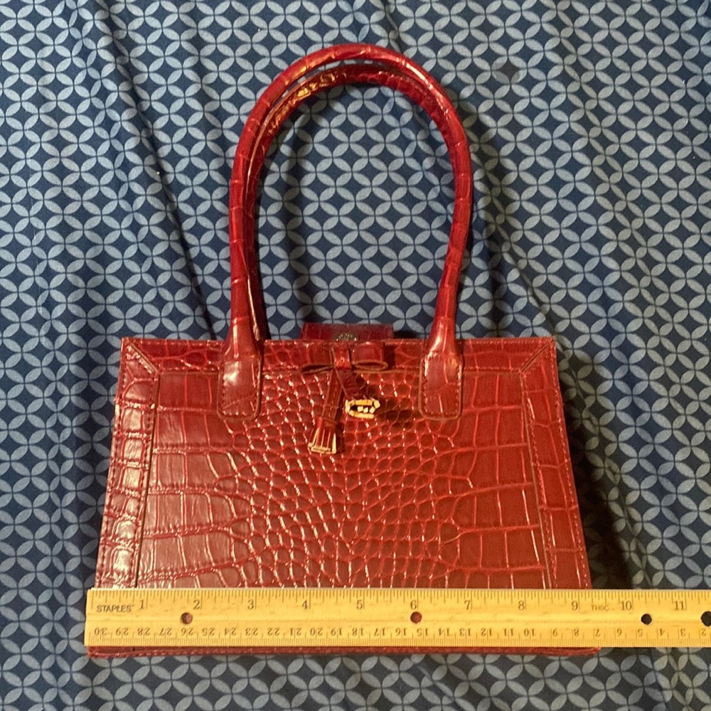 Liz Claiborne Accessories small tote.